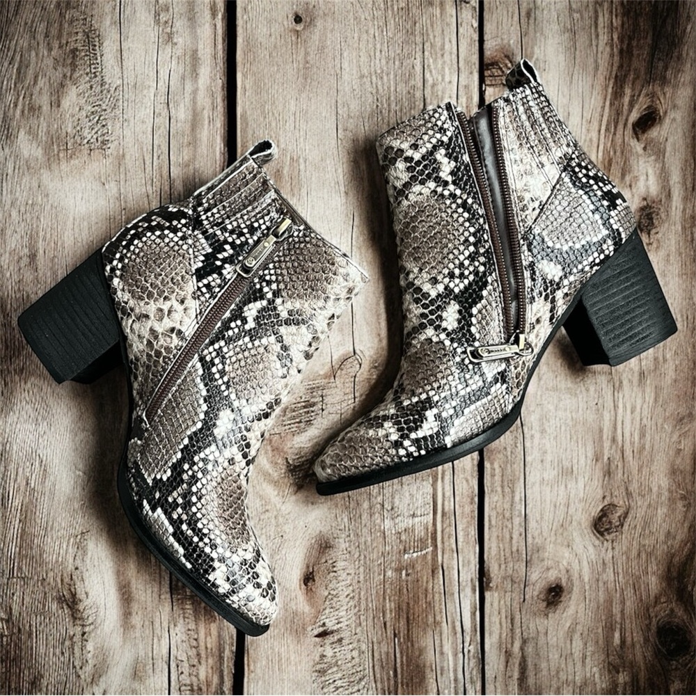 Blondo waterproof Snakeskin leather Ankle Boots
